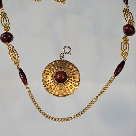 Vintage 1978 Sarah Coventry Safari Medallion Necklace Detachable Pendant - Picture 8 of 9